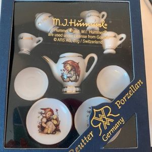 M. J. Hummel Mini Porcelain Tea Set “Stormy Weather” Ten Piece Set